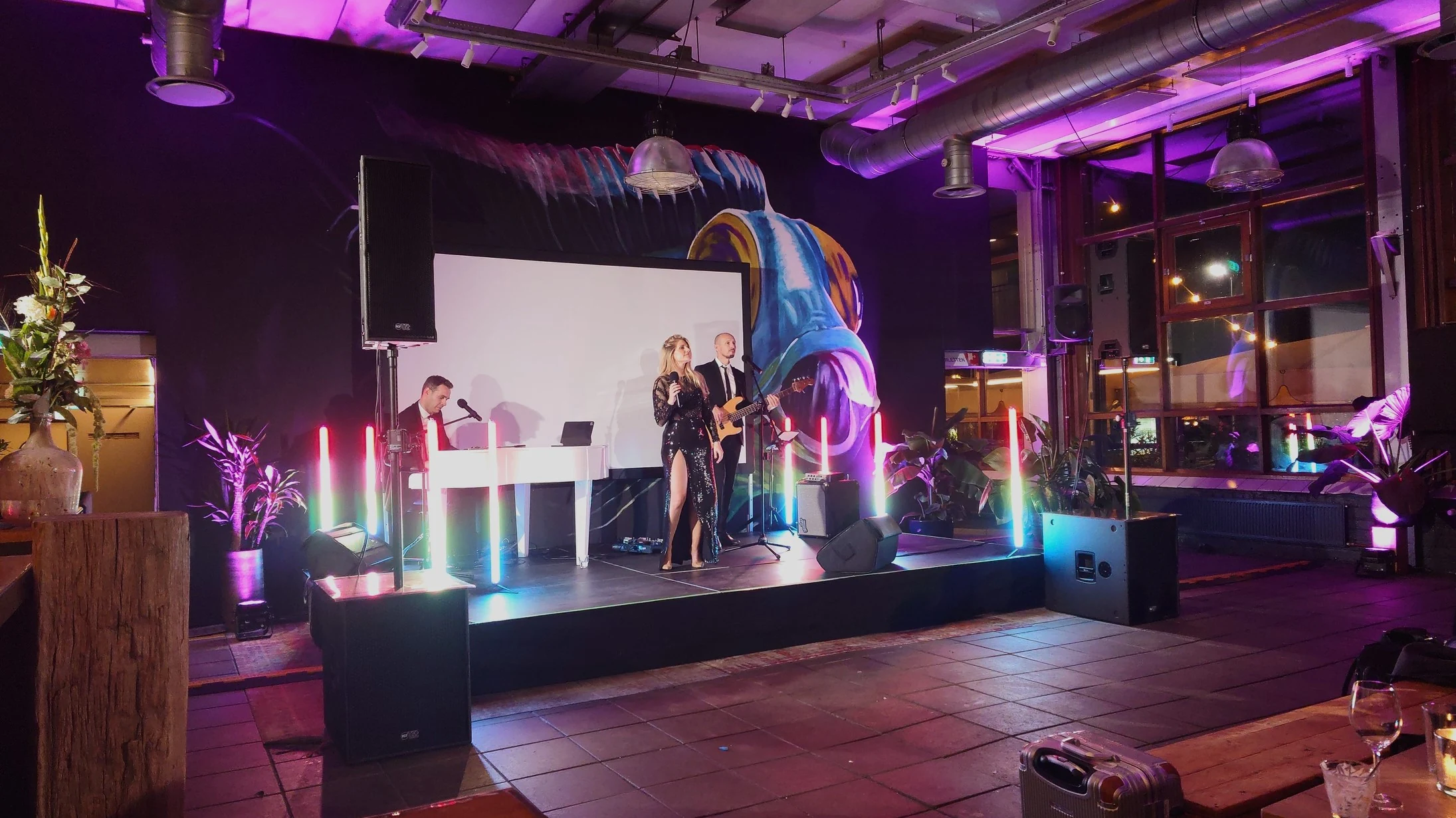 Liveband met licht, geluid en technische ondersteuning
