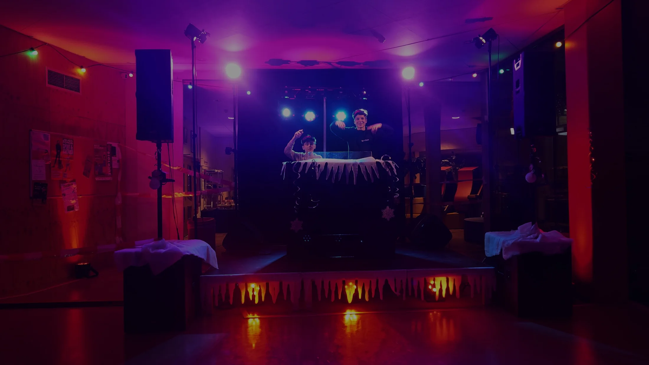 Schoolfeest met DJ, licht en geluid van Sound2Light
