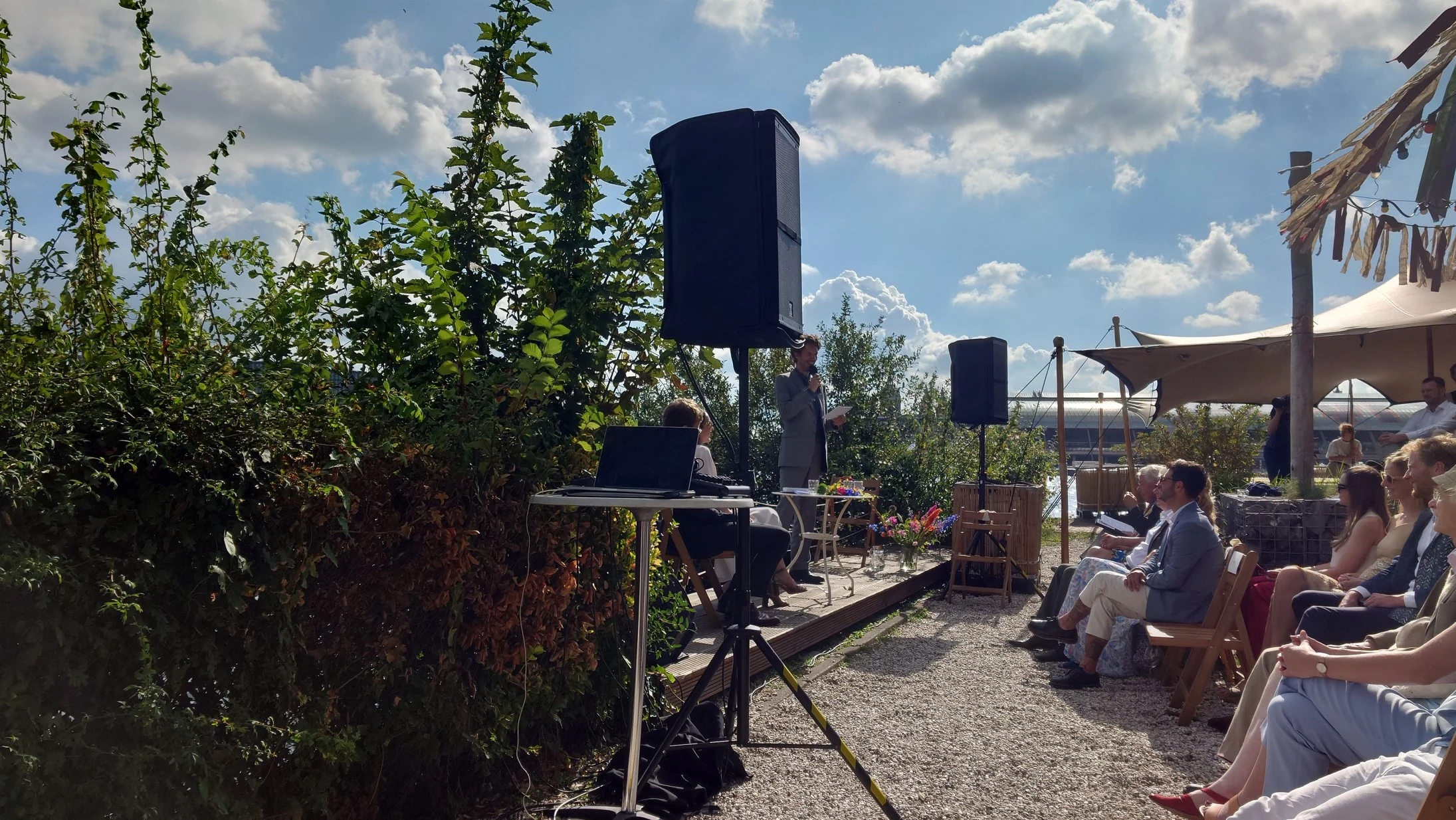 Trouwceremonie met professionele geluidstechniek van Sound2Light